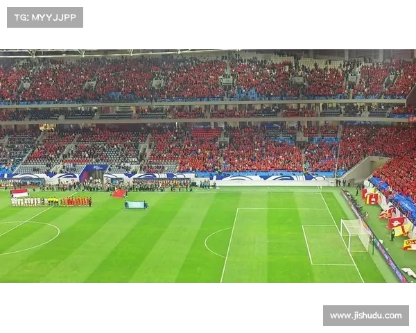 球场热血沸腾 赛事氛围与球迷激情共同奏响的动感乐章 球场热血沸腾 赛事氛围与球迷激情共同奏响的动感乐章