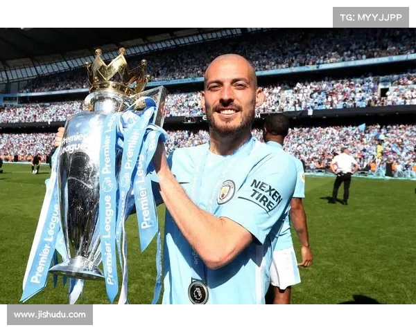 英超传奇岁月:从球场风云到冠军荣耀的背后故事 英超传奇岁月:从球场风云到冠军荣耀的背后故事